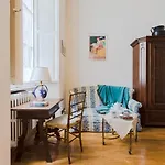 Suite Cavour